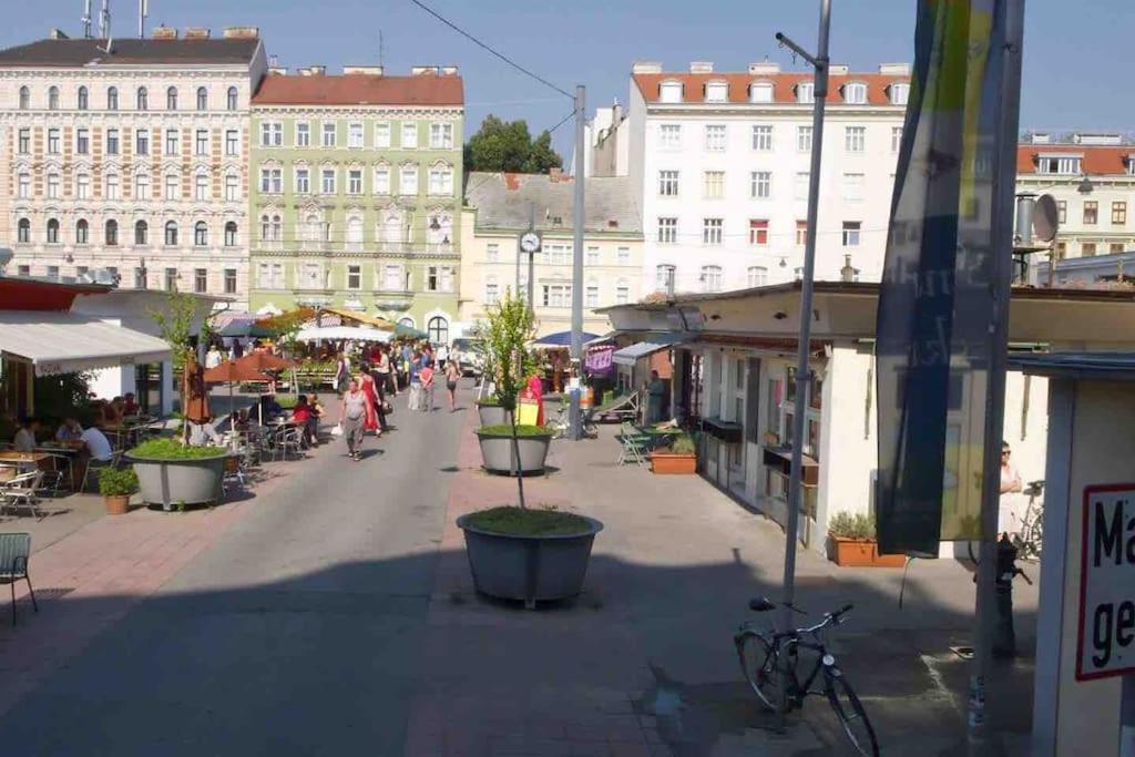 Апартаменти Center Apt In Best Area Near Park & Danube 20'To Airport Відень Екстер'єр фото