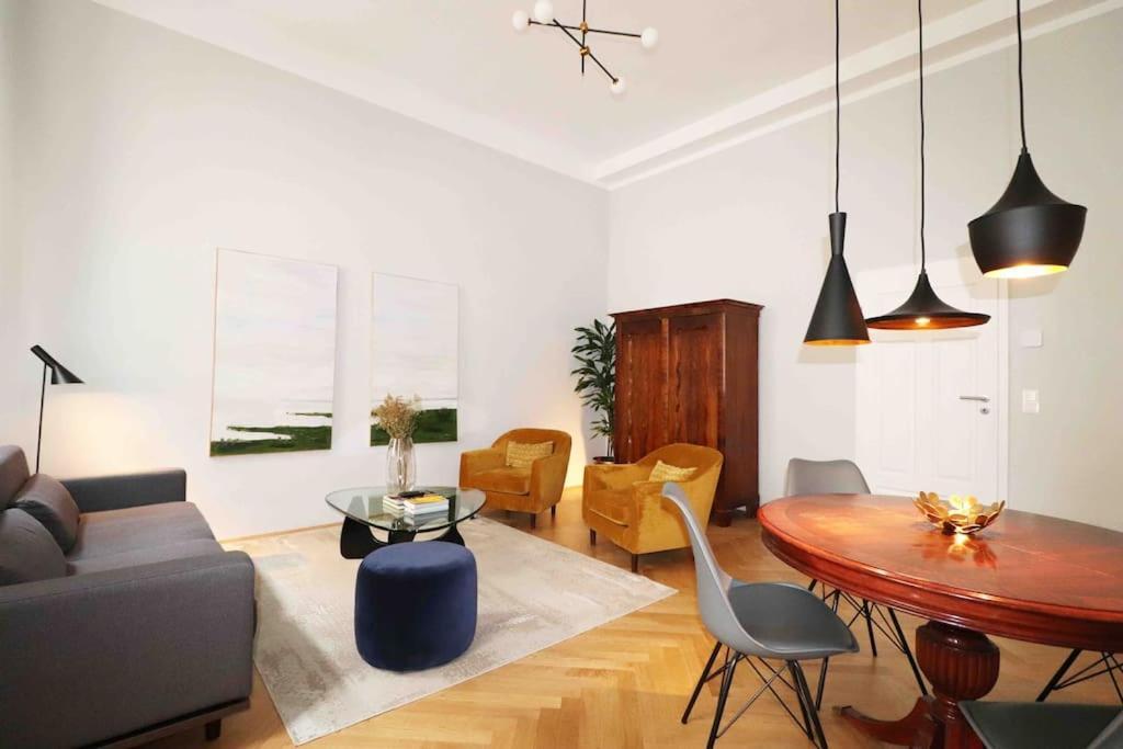 Апартаменти Center Apt In Best Area Near Park & Danube 20'To Airport Відень Екстер'єр фото